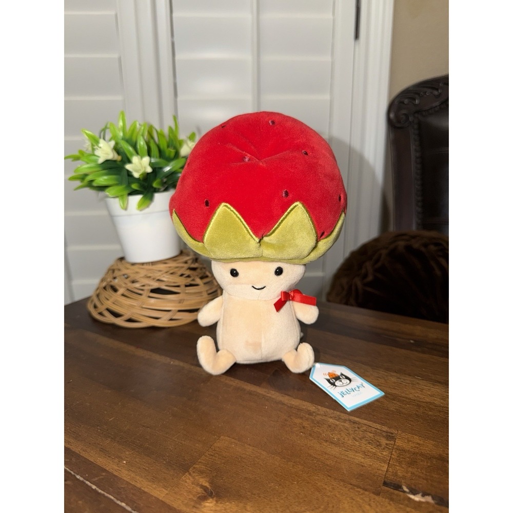 Jellycat Straw Beret Sallie Plush Stuffed Animal, NWT
